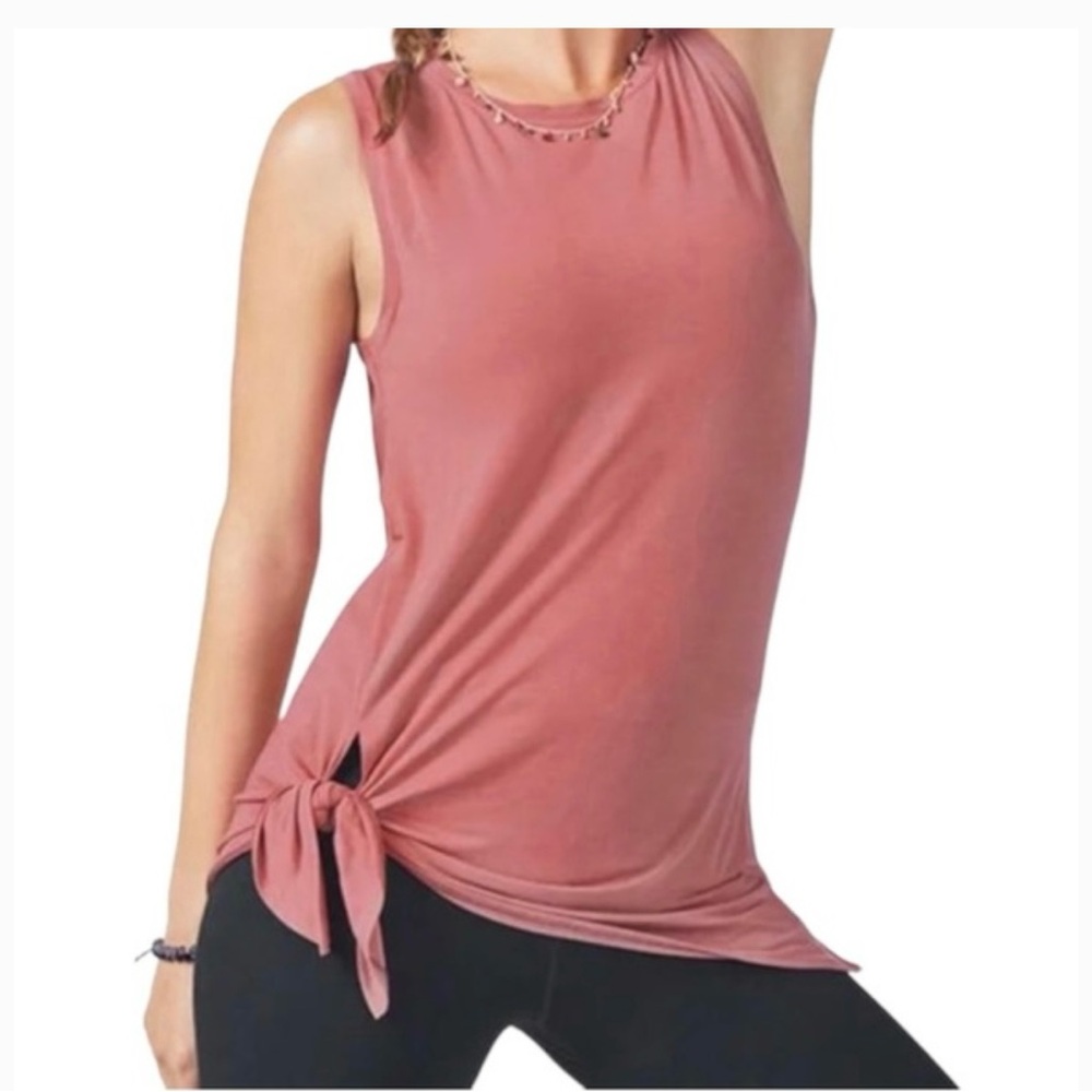 Fabletics Light Pink Flowy Tank with Side Splits for Knots- Size Medium